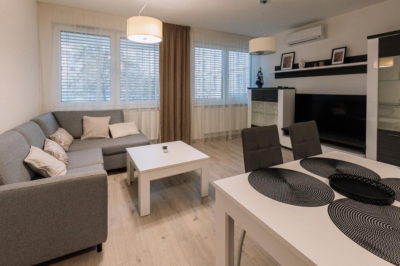 Skau Dunajska 58A Apt3 Appartement Bratislava Buitenkant foto